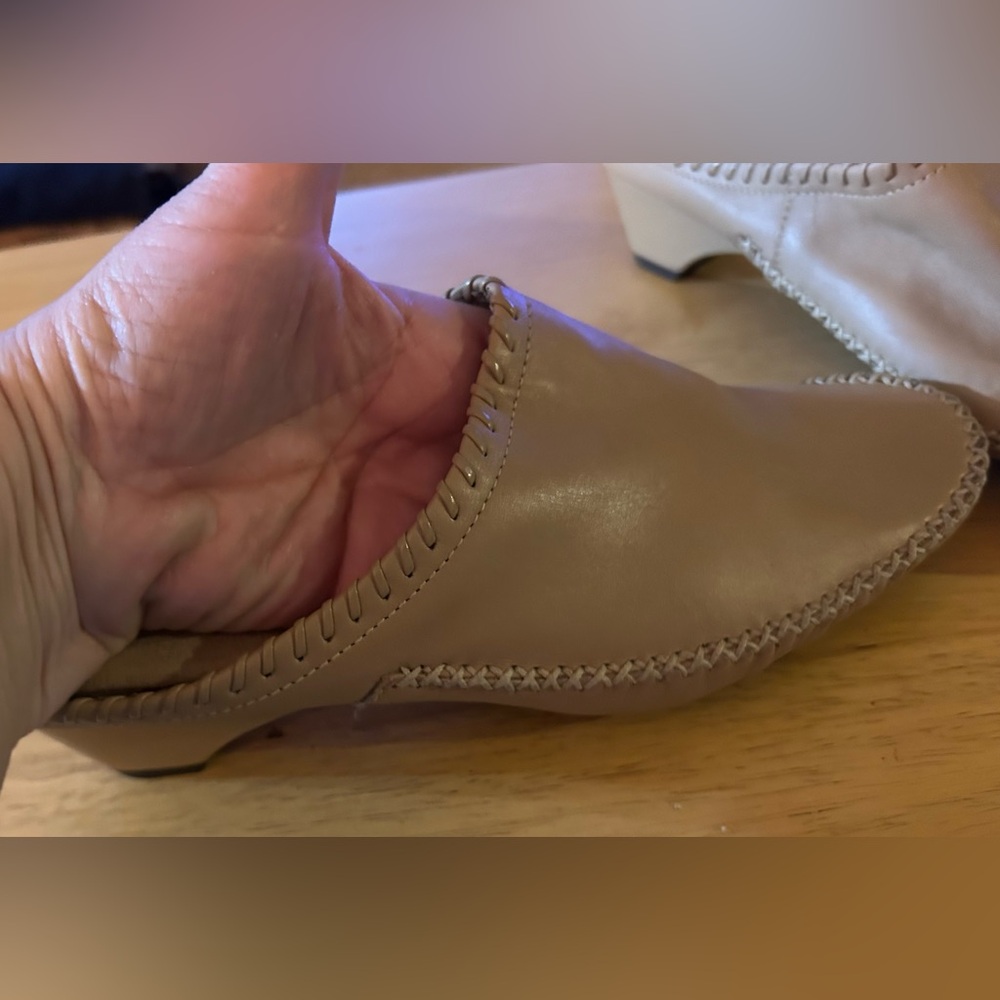 Leather Slip-On Mule in Taupe size 8